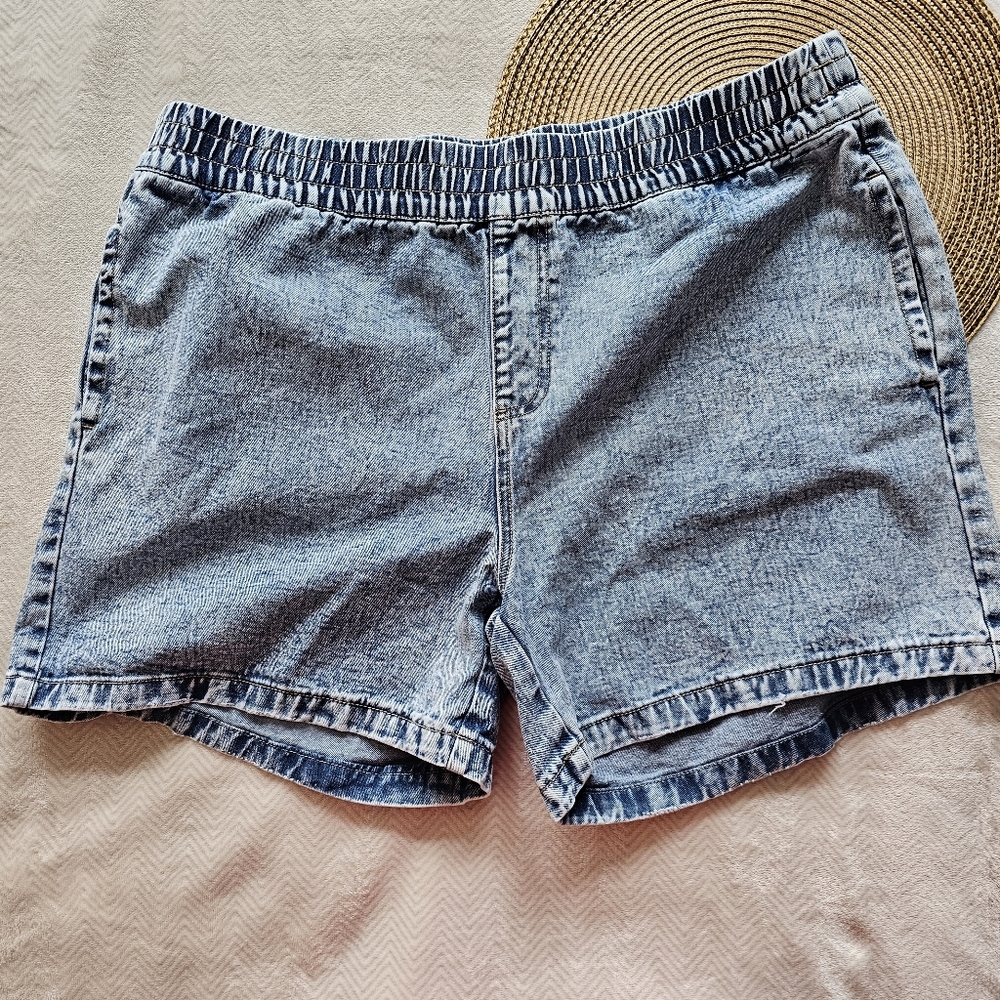 *4 for $25* Ladies Denim Terra & Sky Pull On Shorts